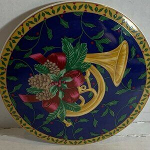 Mikasa Holiday Christmas Trinket Box Round